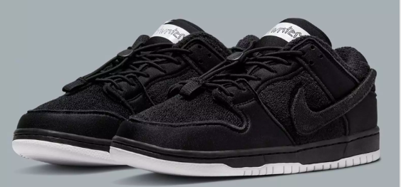 Dunk Low SB GnarHunters